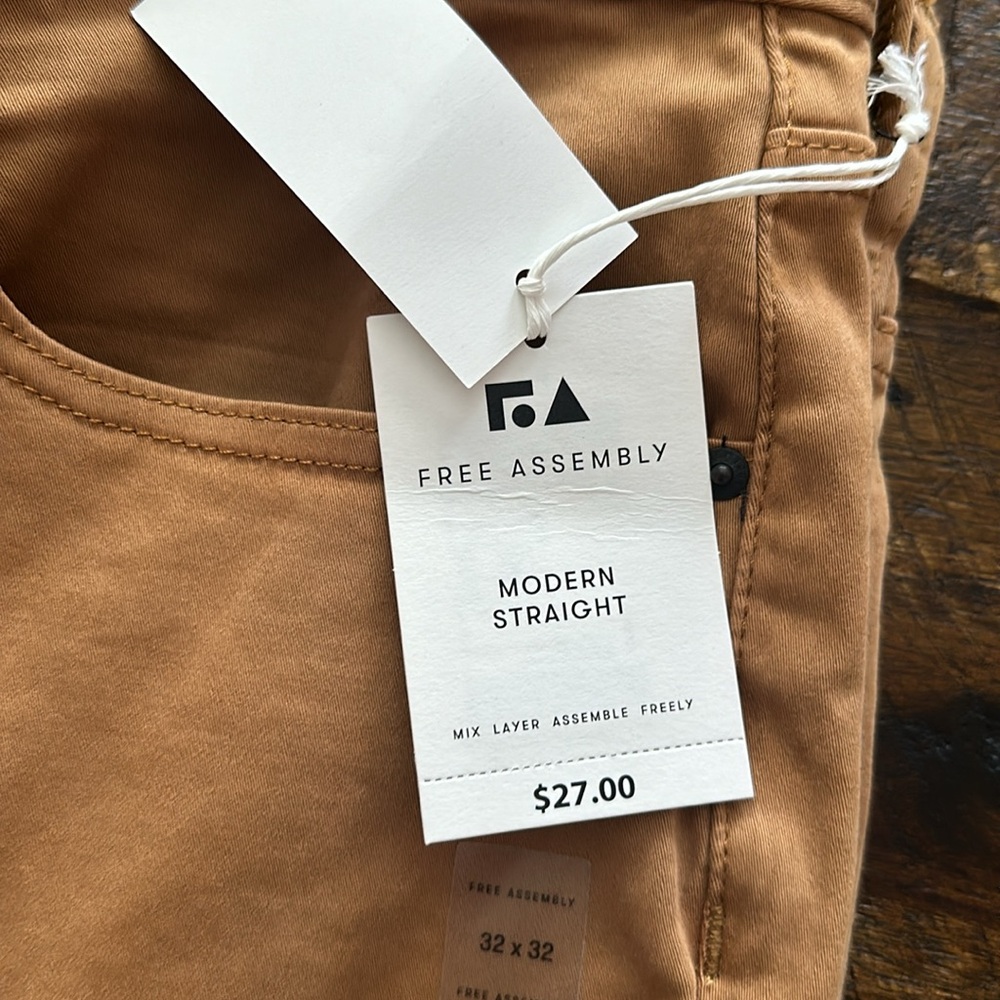 Free Assembly Men's Mid Rise Modern Straight Compact Twill Jeans - Picture 12 of 14